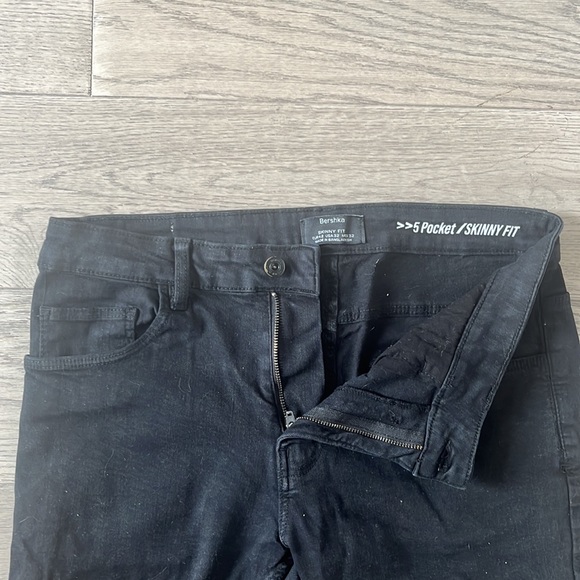 Bershka black skinny fit jeans 32 - Picture 2 of 3